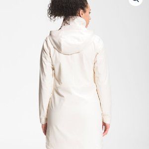 The North Face Women’s Shelbe Raschel Parka Length With Hood, Gardenia White NWT